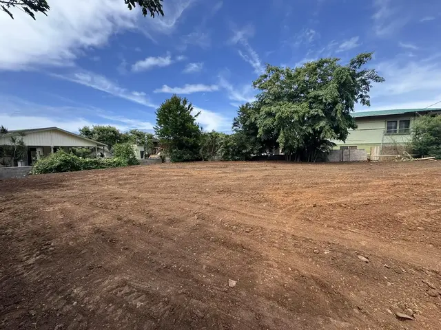 Listing Image for 1592 Mill St 1 of 10