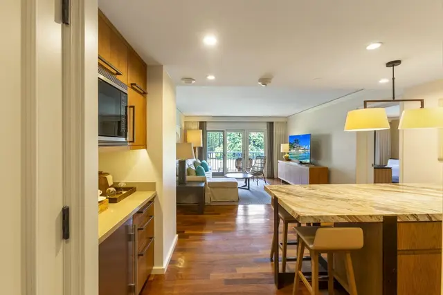 Listing Image for 1 Ritz Carlton Dr 1221-23 11 of 50