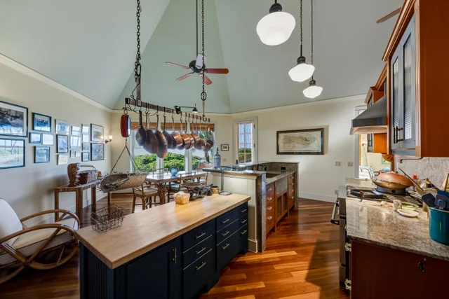 Listing Image for 2380 Kamehameha V Hwy 25 of 50