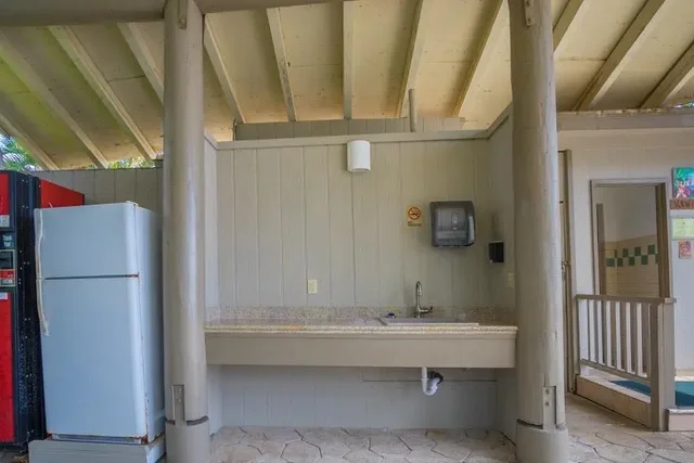 Listing Image for 7142 Kamehameha V Hwy B205 15 of 19