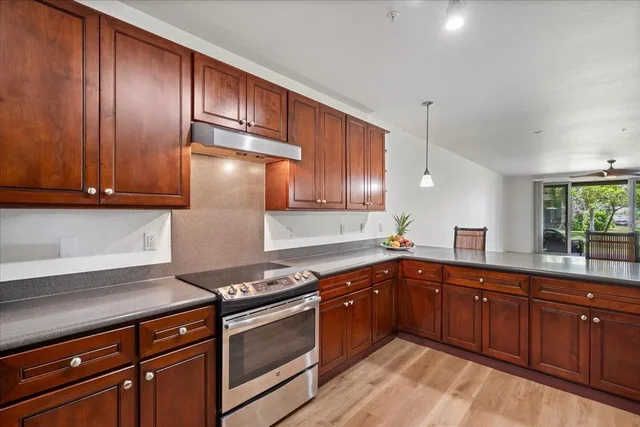 Listing Image for 1500 Limahana Cir E103 15 of 41