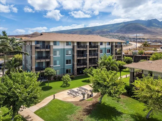 Listing Image for 1500 Limahana Cir E103 3 of 41