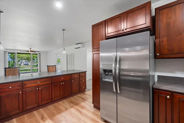 Listing Image for 1500 Limahana Cir E103 5 of 41