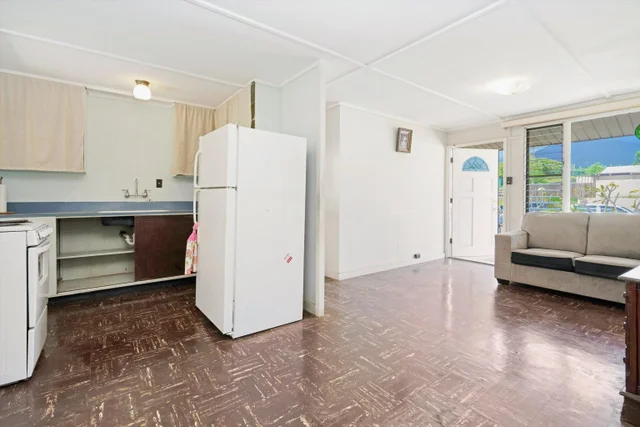 Listing Image for 557 Maalo St 11 of 39