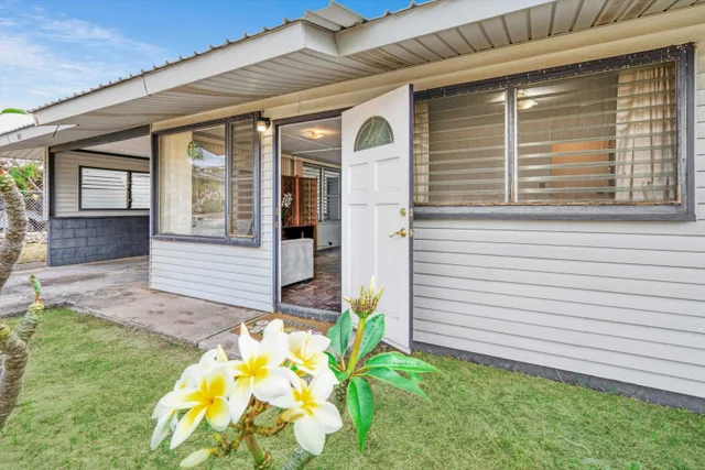 Listing Image for 557 Maalo St 2 of 39