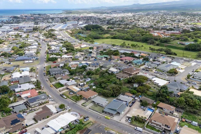 Listing Image for 557 Maalo St 32 of 39