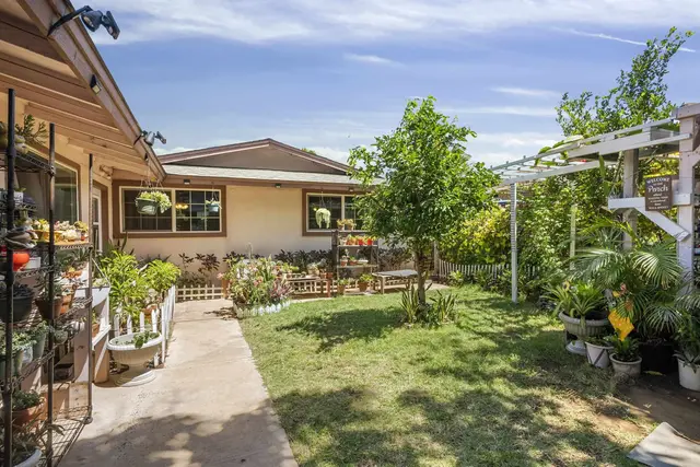 Listing Image for 709 Pona Way 19 of 28