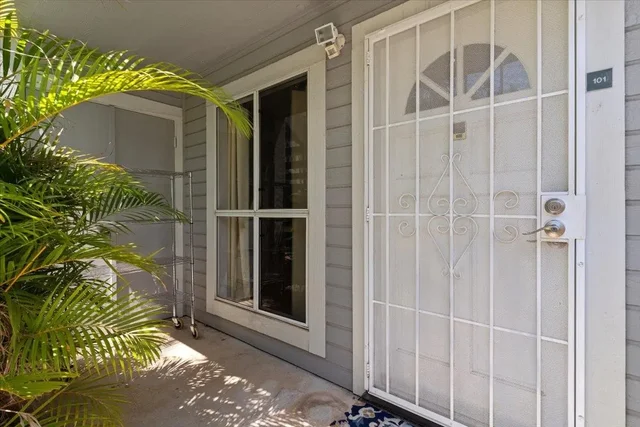 Listing Image for 160 Keonekai Rd 26-101 1 of 32