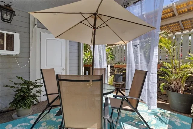 Listing Image for 160 Keonekai Rd 26-101 17 of 32