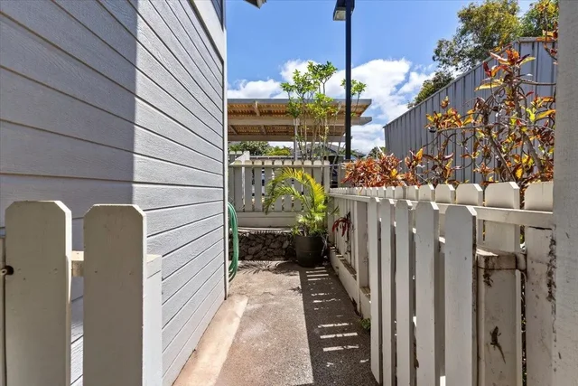 Listing Image for 160 Keonekai Rd 26-101 30 of 32