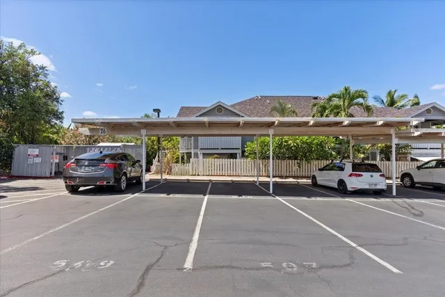 Listing Image for 160 Keonekai Rd 26-101 31 of 32