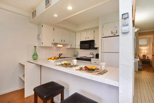 Listing Image for 3543 Lower Honoapiilani Rd H302 8 of 44