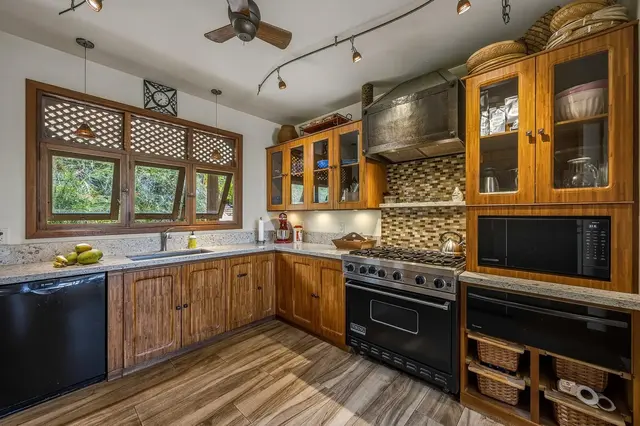 Listing Image for 138 Awaiku St 14 of 50