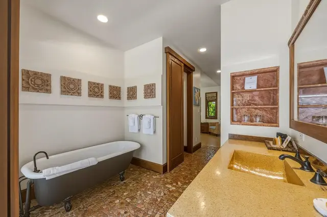 Listing Image for 138 Awaiku St 32 of 50