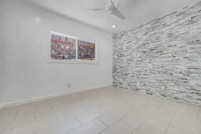 Listing Image for 219 S Papa Ave 15 of 31