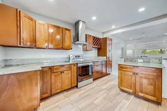 Listing Image for 219 S Papa Ave 5 of 31
