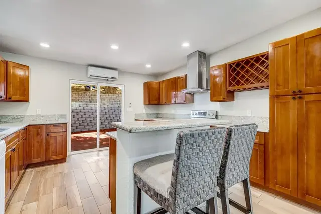 Listing Image for 219 S Papa Ave 7 of 31