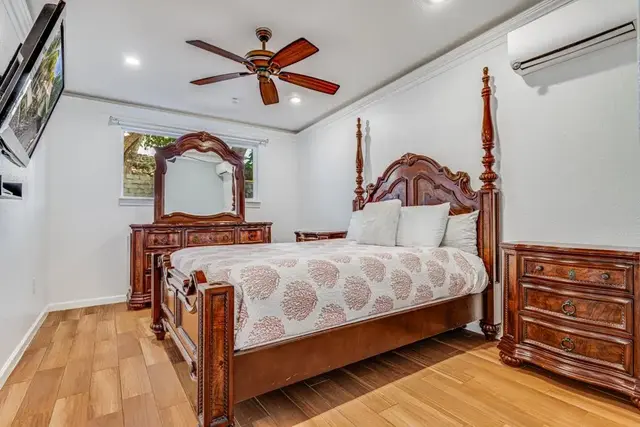 Listing Image for 219 S Papa Ave 8 of 31