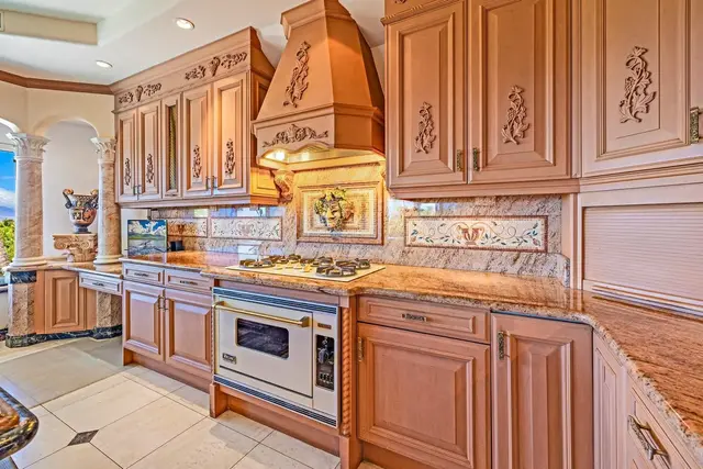 Listing Image for 207 Heleuma Place Pl 20 of 49