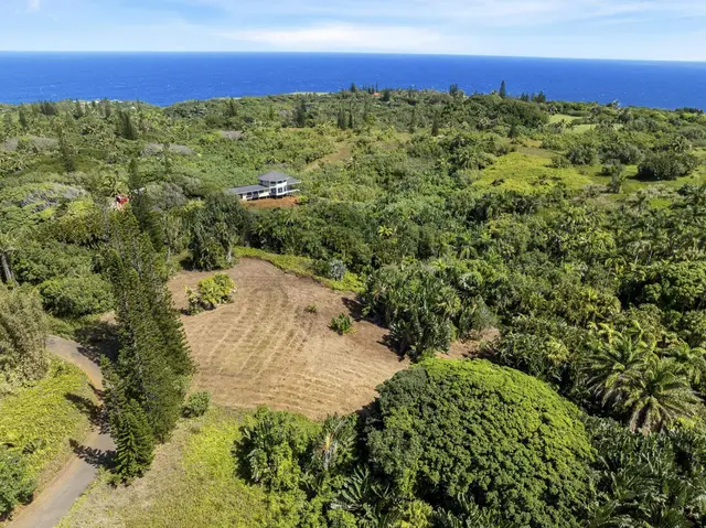 Listing Image for 62 Hoolawa Rd B 17 of 42