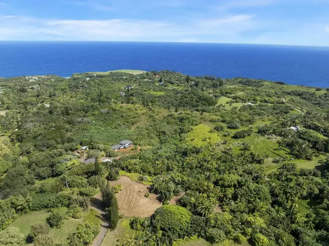 Listing Image for 62 Hoolawa Rd B 19 of 42