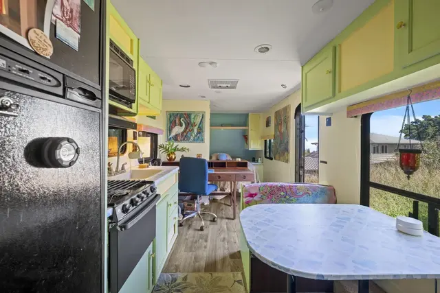 Listing Image for 62 Hoolawa Rd B 41 of 42