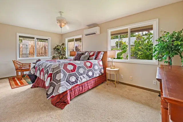 Listing Image for 122 Ikea Pl 34 of 46