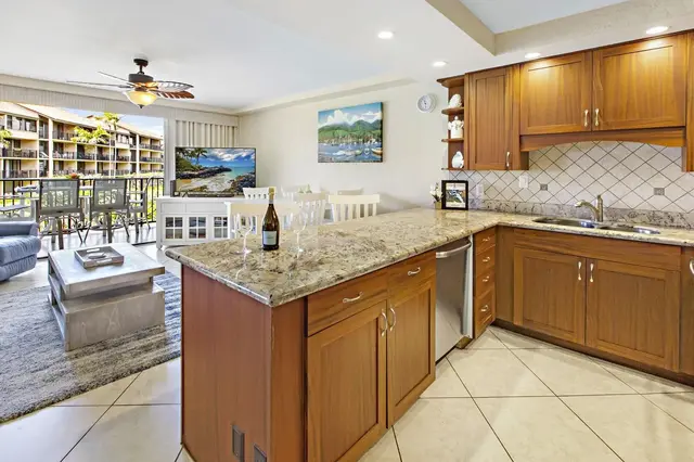 Listing Image for 3543 Lower Honoapiilani Rd C-205 13 of 50