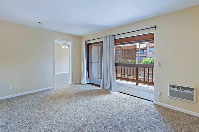 Listing Image for 3740 Lower Honoapiilani Rd D305 14 of 32