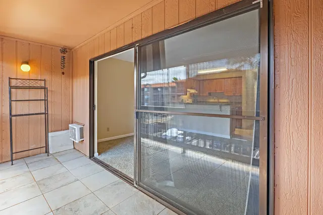 Listing Image for 3740 Lower Honoapiilani Rd D305 18 of 32