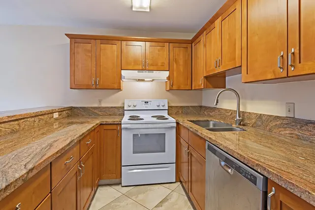 Listing Image for 3740 Lower Honoapiilani Rd D305 4 of 32