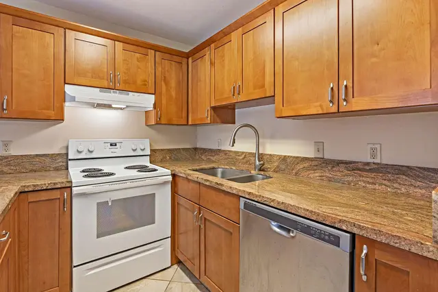 Listing Image for 3740 Lower Honoapiilani Rd D305 5 of 32