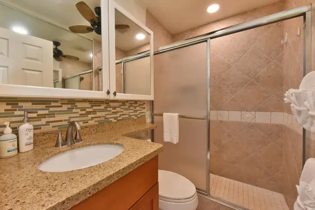Listing Image for 4057 Lower Honoapiilani Rd 123 12 of 31