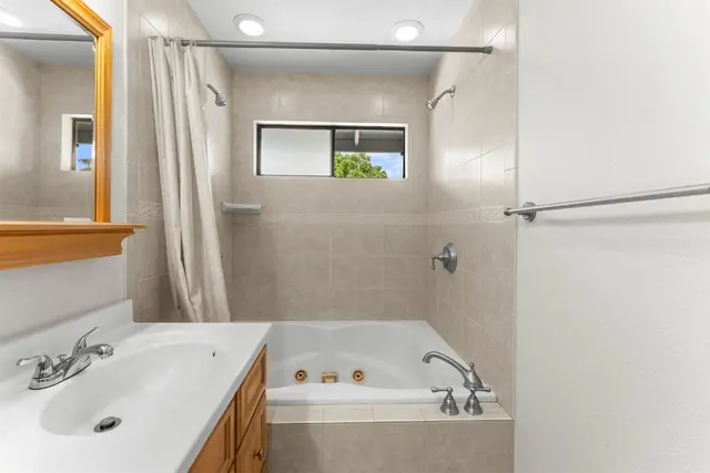Listing Image for 2556 Omiko Pl 15 of 27