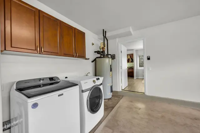 Listing Image for 53 Meheu Cir 14 of 21