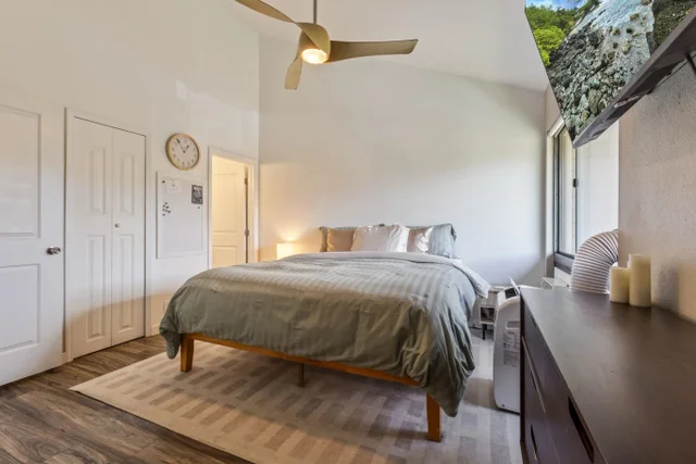 Listing Image for 15 Kulanihakoi St 12e 16 of 50