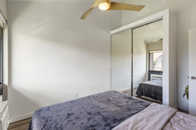 Listing Image for 15 Kulanihakoi St 12e 25 of 50