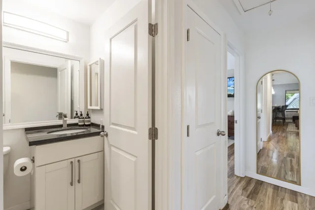 Listing Image for 15 Kulanihakoi St 12e 29 of 50