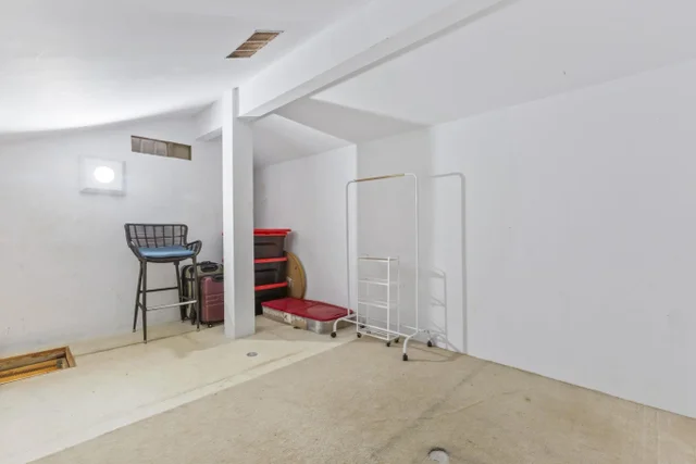 Listing Image for 15 Kulanihakoi St 12e 33 of 50