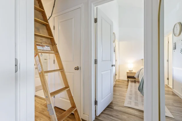 Listing Image for 15 Kulanihakoi St 12e 34 of 50