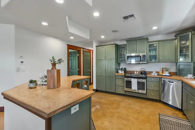 Listing Image for 67 Puu Koa Pl 15 of 45