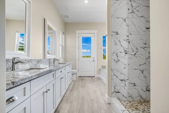 Listing Image for 257 Hokiokio Pl A 15 of 48