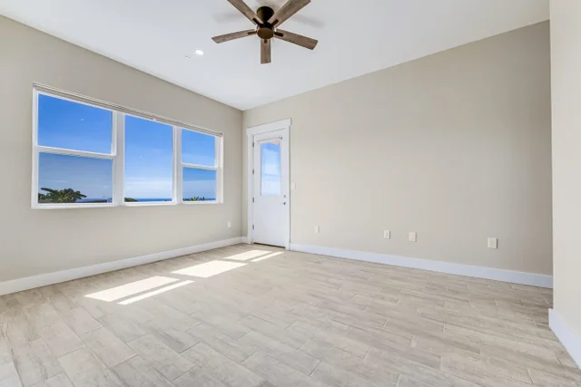 Listing Image for 257 Hokiokio Pl A 18 of 48