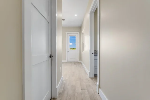 Listing Image for 257 Hokiokio Pl A 27 of 48