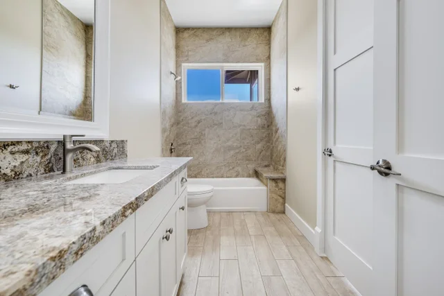 Listing Image for 257 Hokiokio Pl A 28 of 48