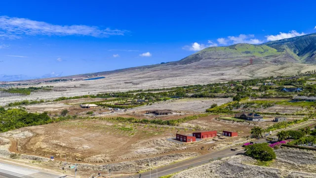 Listing Image for 257 Hokiokio Pl A 43 of 48