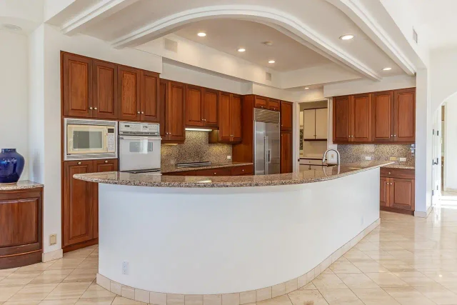 Listing Image for 3943 Wailea Ekolu Pl 14 of 50