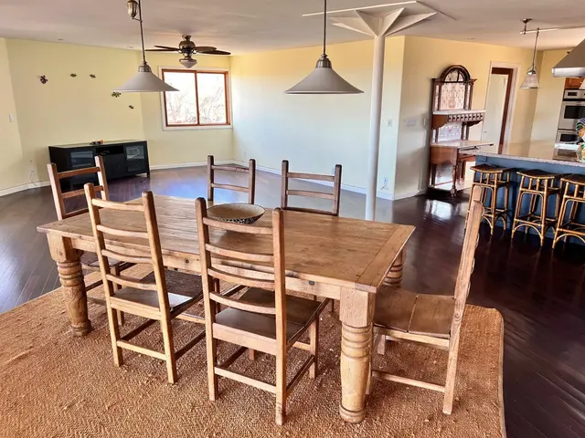 Listing Image for 3035 Kalua Koi Rd 13 of 30