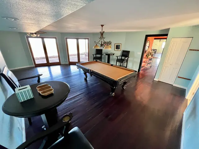 Listing Image for 3035 Kalua Koi Rd 14 of 30