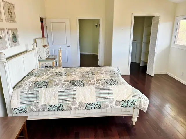 Listing Image for 3035 Kalua Koi Rd 22 of 30